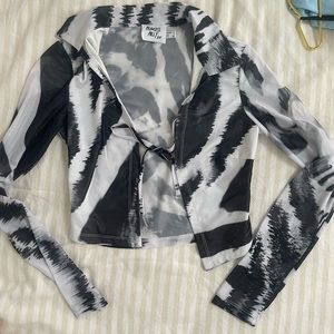 Black and white / Zebra Tie front top